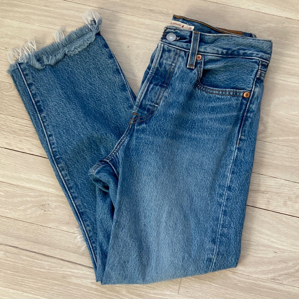 Levi’s Wedgie Straight Jeans
